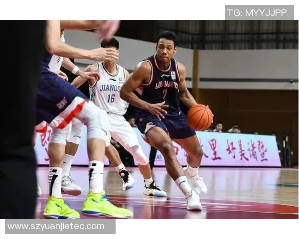 祝铭震的奋斗历程与未来展望：从青年才俊到行业领军人物的成长之路